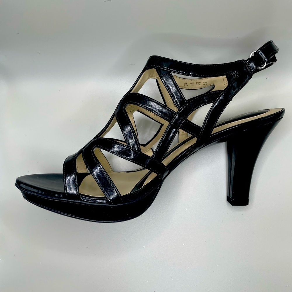 Naturalized, Danya heels sandals